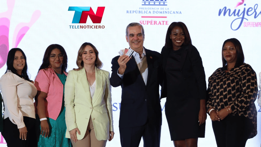 Mujeres SUPEREmprendedoras renuncian a tarjeta de subsidios para impulsar sus negocios