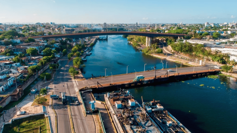 El Ministerio de Obras Públicas cerrará este lunes el Puente Flotante por dos horas
