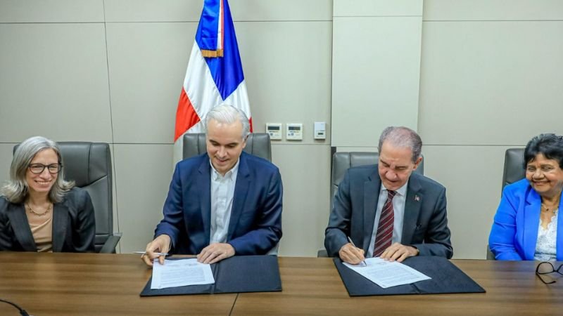 Minerd y Mescyt otorgan validez legal a las certificaciones digitales emitidas por el Expediente Único Educativo