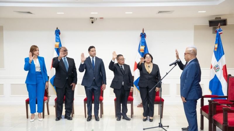 Senado Juramenta a Nuevos Miembros de la Cámara de Cuentas para el Período 2025-2029