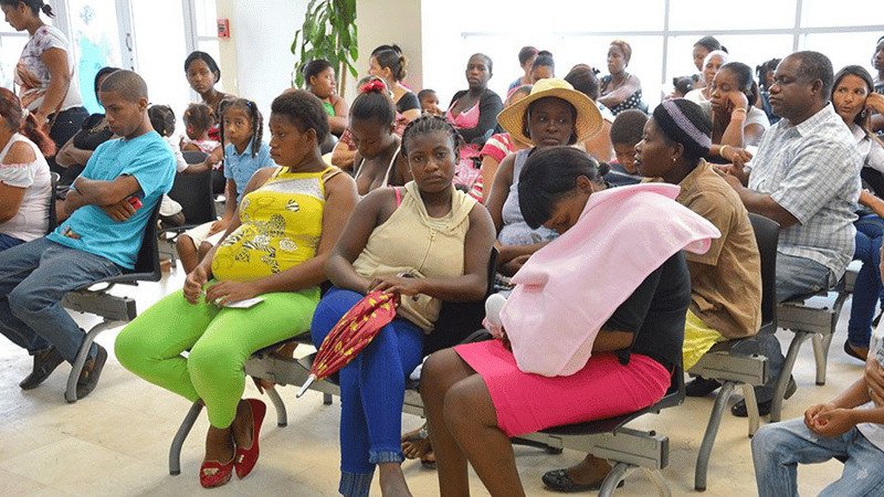 Comienza este lunes verificación migratoria en 33 hospitales públicos