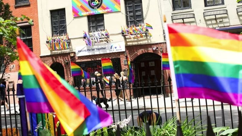 Tiroteo tras Marcha del Orgullo LGBTI en Nueva York Deja Dos Heridos Cerca del Histórico Stonewall