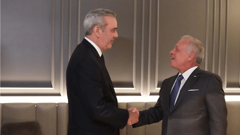 Francia: Abinader y el rey de Jordania fortalecen lazos de cooperación