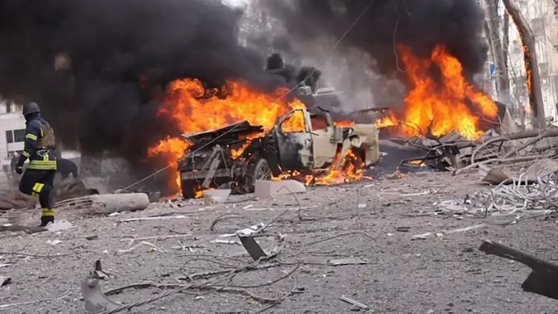 Tres muertos tras ataque ruso en la ciudad ucraniana de Sumi