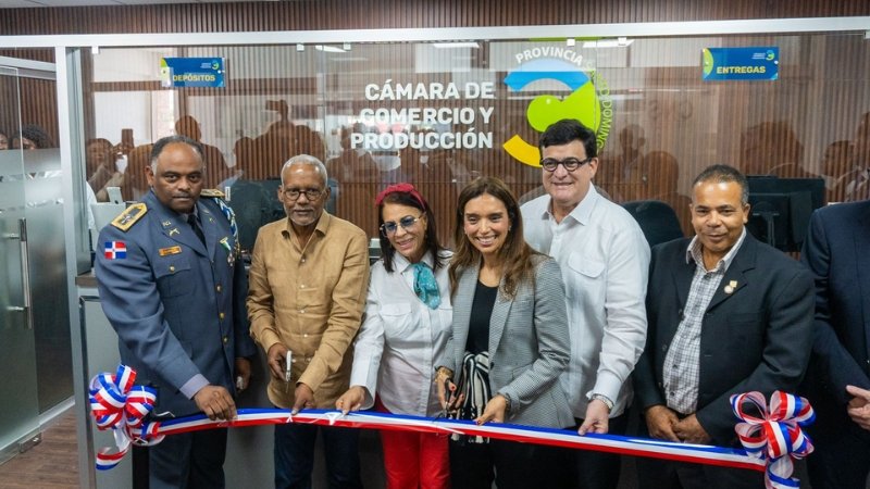 Alcalde Ramón Candelaria Encabeza Inauguración Del Kiosco Del Registro Mercantil En Boca Chica