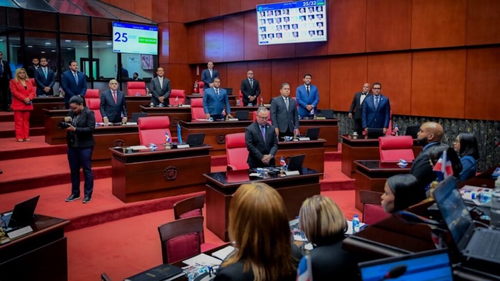 Senado da luz verde inicial a propuesta para modificar la Ley 1-24 del DNI