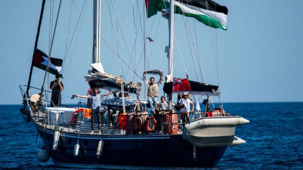 Militares israelíes abordan embarcación de activistas rumbo a Gaza