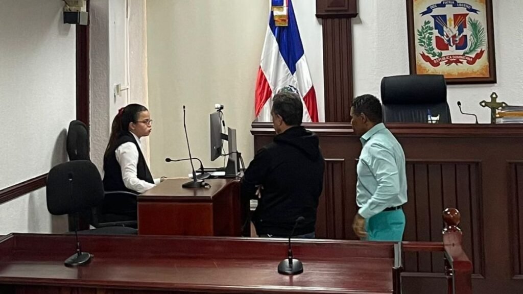 Tribunal deja sin efecto orden de rebeldía contra Raymond Pozo y Archie López en caso de presunto plagio