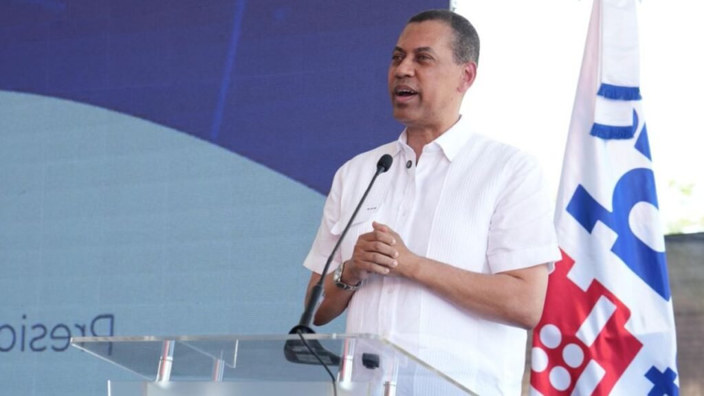Indotel lanza programa de alfabetización digital para 100,000 personas