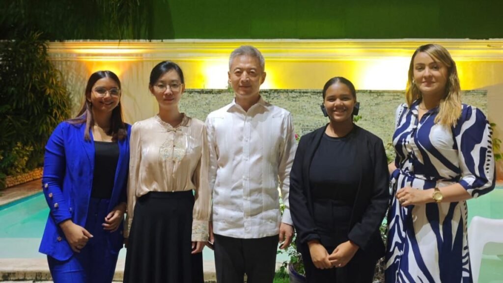 Embajada de China ofrece cena de honor a distinguidas damas de la República Dominicana