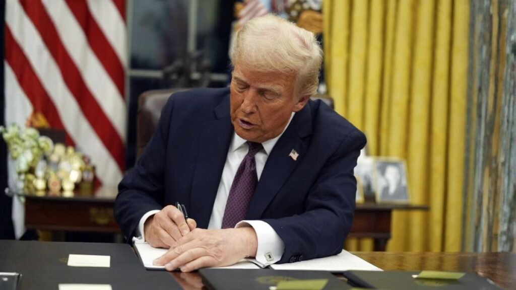 Trump ordena prioridad federal para localizar a la madre de periodista estadounidense