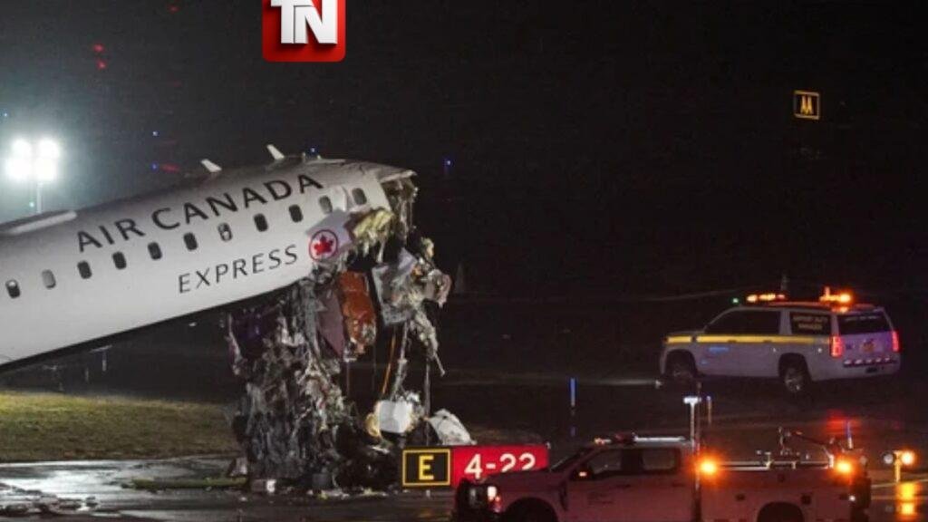 Tragedia en Nueva York: dos muertos tras choque entre avión y camión de bomberos en aeropuerto LaGuardia