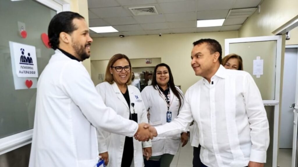 Director del SNS realiza visita sorpresa al Hospital Presidente Estrella Ureña para evaluar servicios