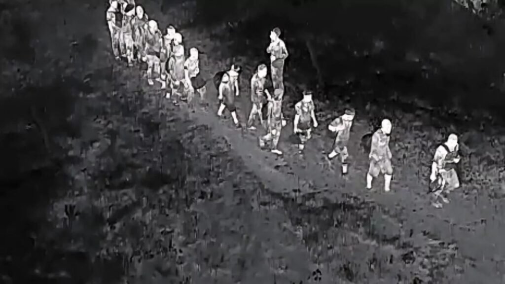 Ejército detiene a 28 haitianos indocumentados en operativo reforzado con drones en Dajabón