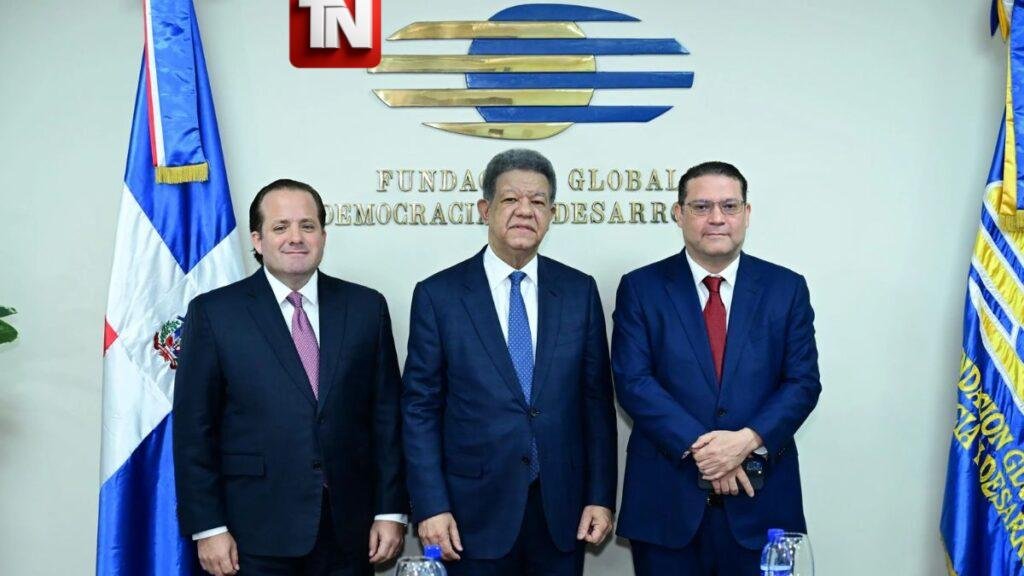 Gobierno se reúne con Leonel Fernández en busca de consenso nacional ante efectos de la crisis global