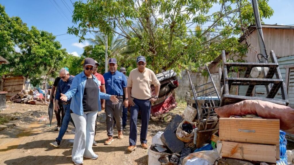 Autoridades refuerzan asistencia y levantamiento de daños tras lluvias en Los Alcarrizos y La Guáyiga
