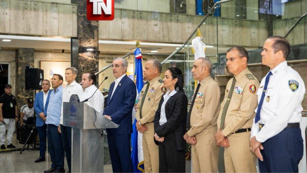 Abinader ordena despliegue militar total y eleva alerta en la frontera ante crisis en Haití