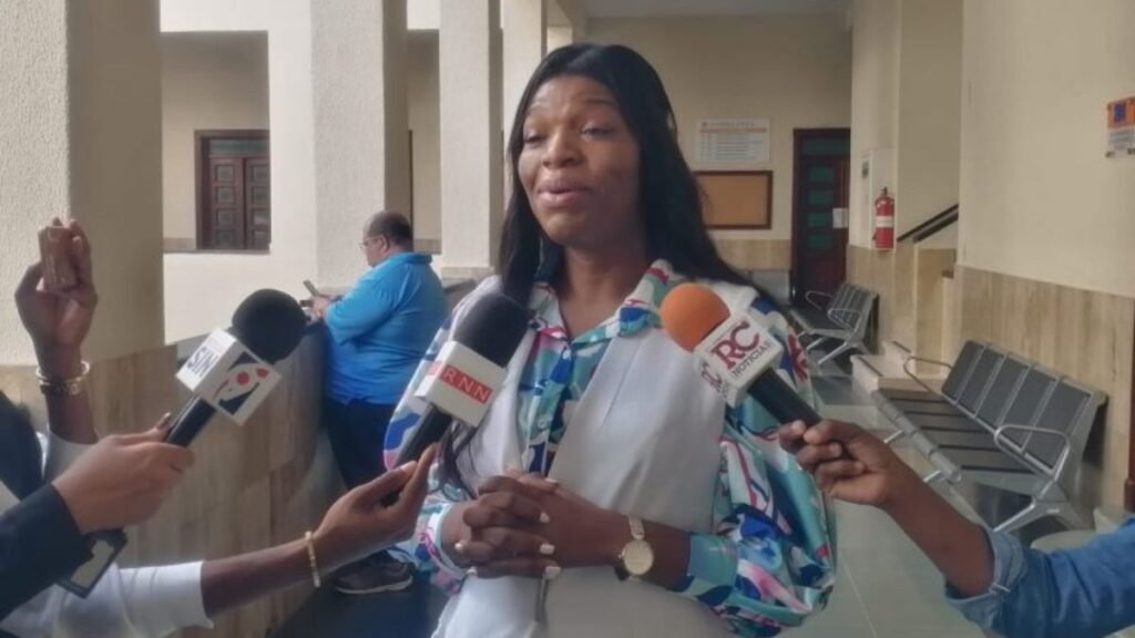 Piden 7 años de cárcel contra Elizabeth Silverio en nuevo juicio por usurpación en salud