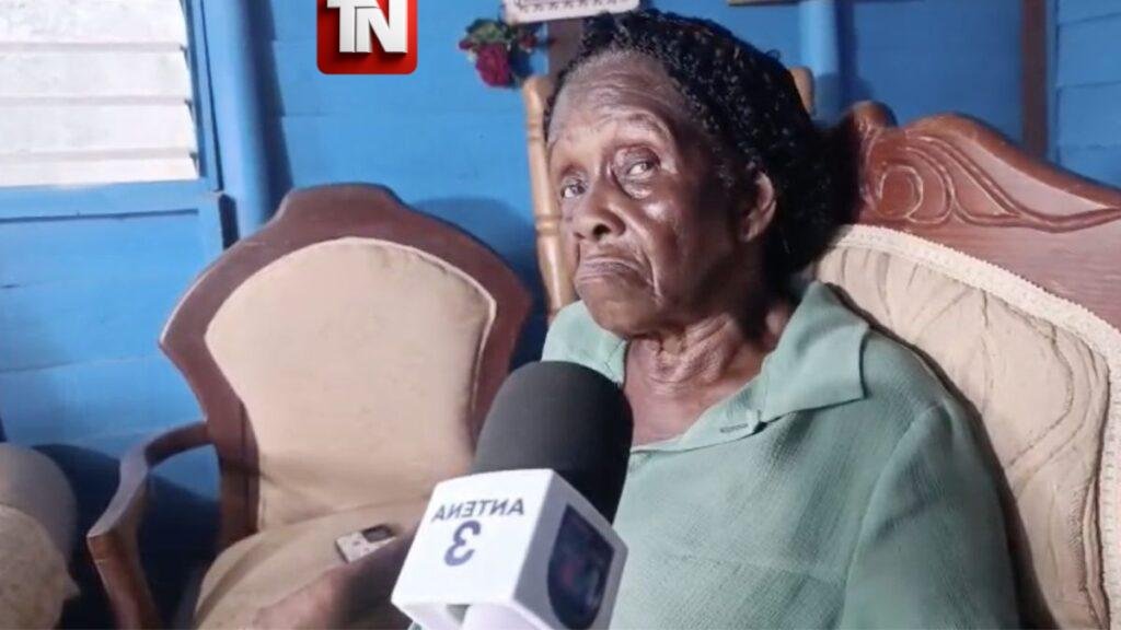 “¡Me robaron los dientes!”: mujer de 78 años denuncia atraco cuando iba al hospital en Villa Mella