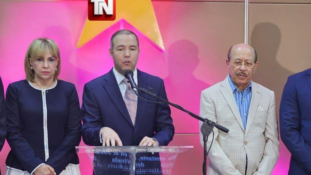 PLD propone plan de austeridad con reducción de nómina y control del gasto estatal ante crisis