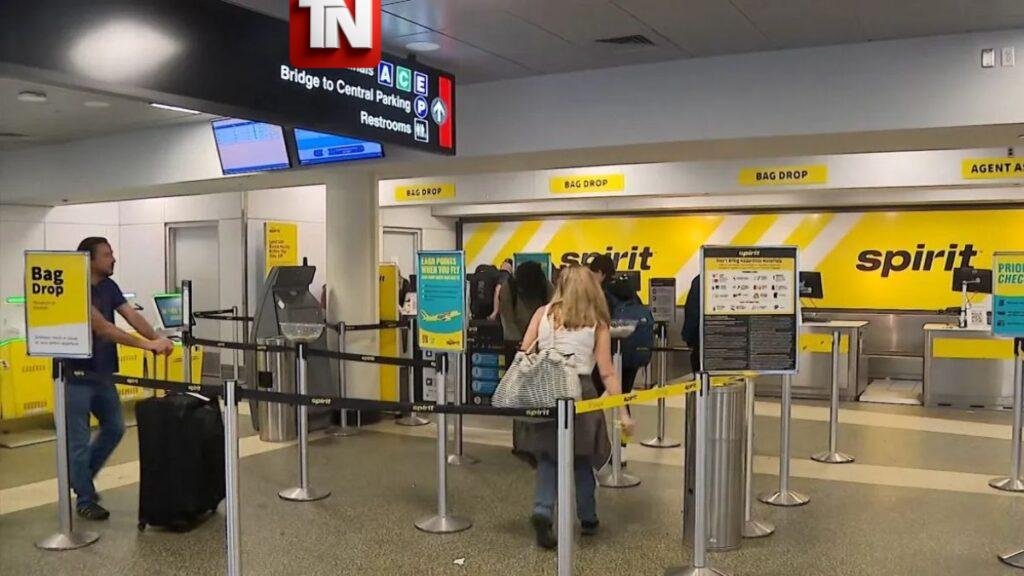 Cierre de Spirit Airlines deja más de 17 mil empleados afectados y miles de pasajeros varados
