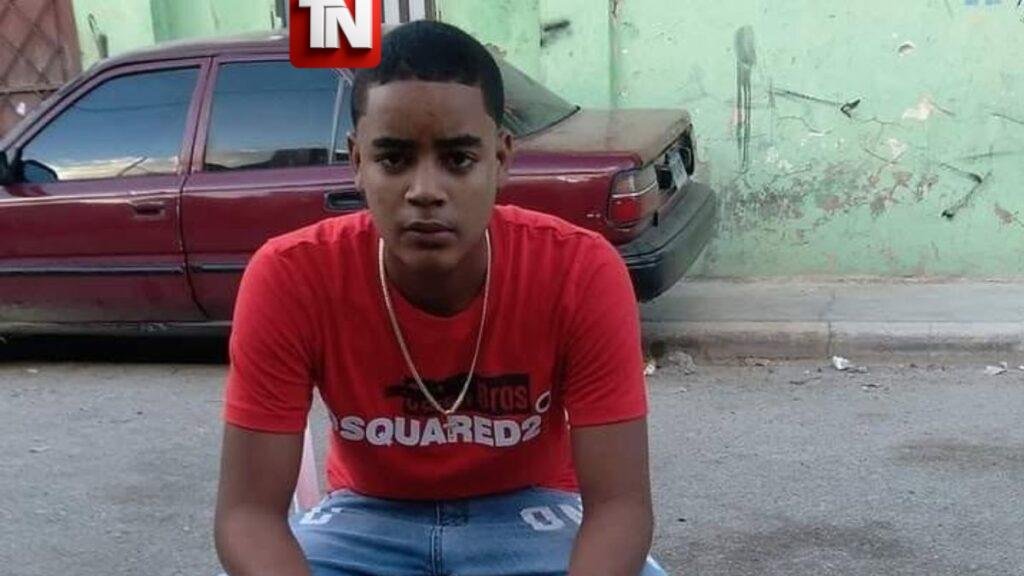 Familiares atribuyen a un policía el disparo que mantiene a joven autista de 18 años en cuidados intensivos