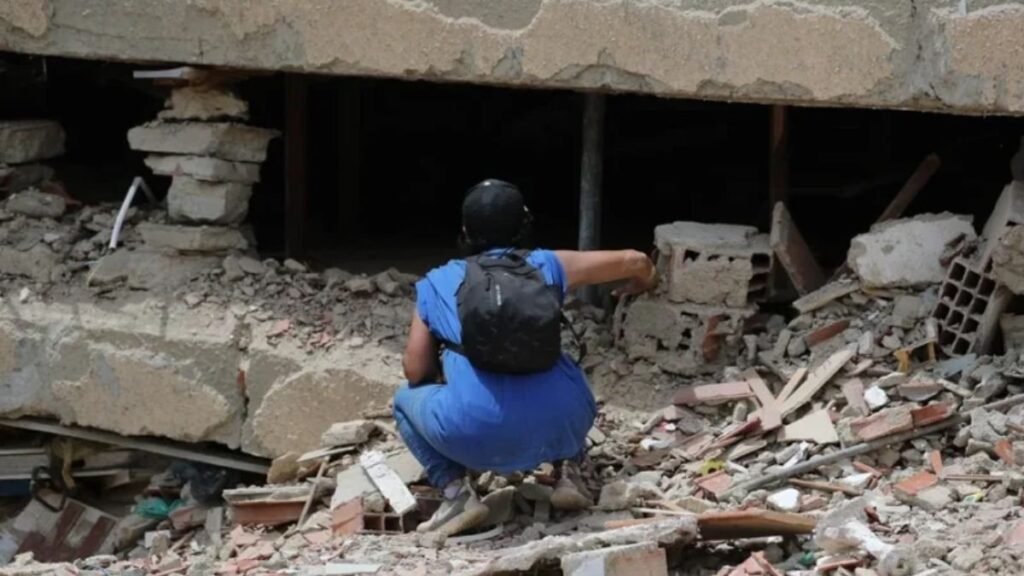 Venezuela reanuda las clases en 18 estados mientras continúan las labores de recuperación tras los terremotos