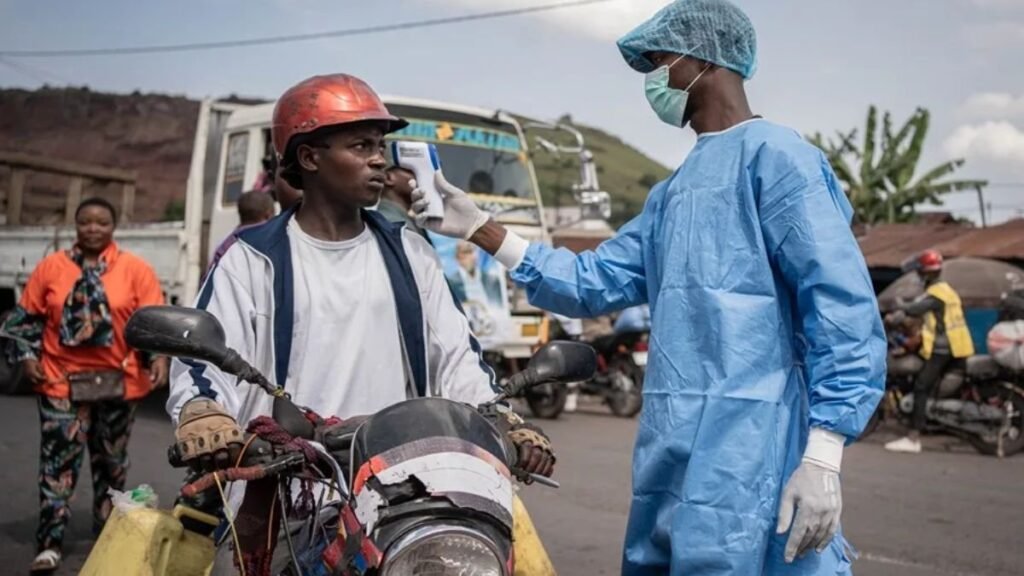 Unión Africana alerta que 35 trabajadores sanitarios han muerto por brote de ébola en la RD del Congo