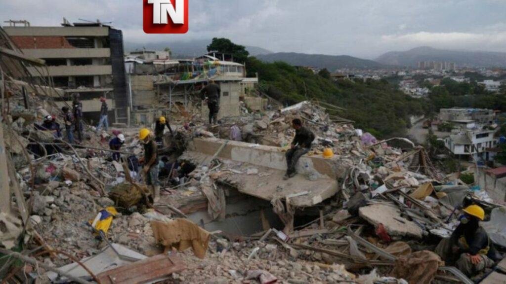 Aumenta a 4,333 la cifra de fallecidos tras los devastadores terremotos en Venezuela
