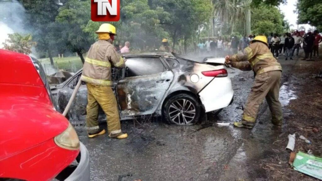 Una persona muere calcinada y dos resultan gravemente heridas en accidente de tránsito en Santo Domingo Norte