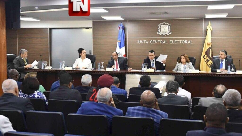 JCE abre proceso sancionador contra ACD Media por difusión de encuestas electorales