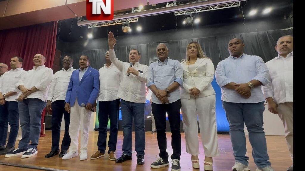 Juramentan al Frente de Salud de La Vega en apoyo al proyecto presidencial de David Collado